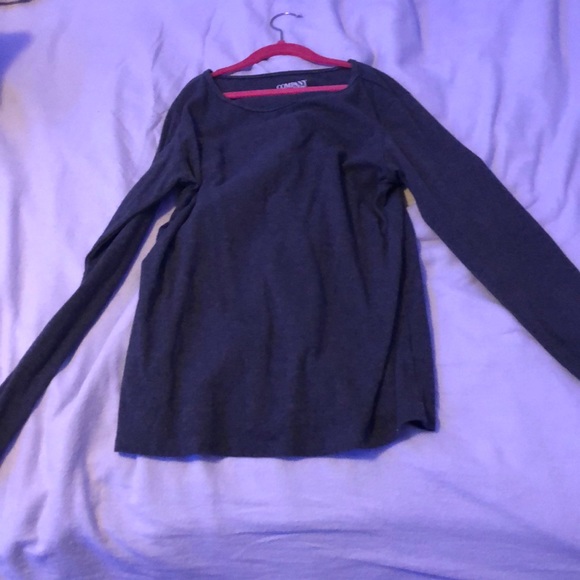 Grey long sleeve shirt